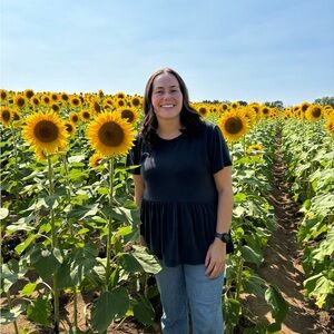 Meet your Posher, Olivia